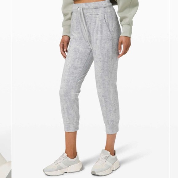 lululemon athletica Pants - Lululemon - Ready to Rulu Crop Joggers